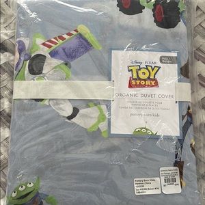 Pottery Barn Kids Duvet Cover (full/queen)